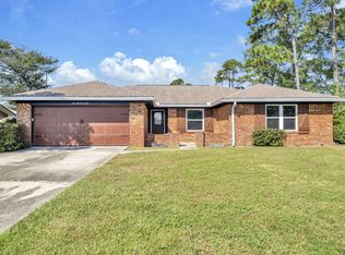 2005 Plumosa Palm Dr, Niceville, FL 32578