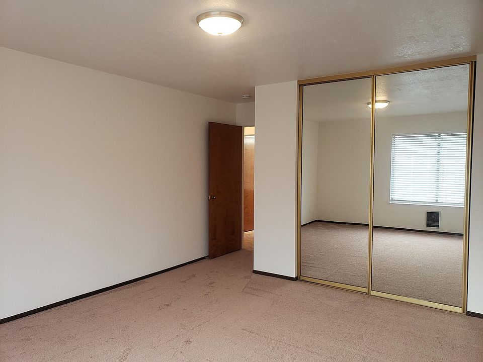 1st image of 1795 38th Ave APT 202