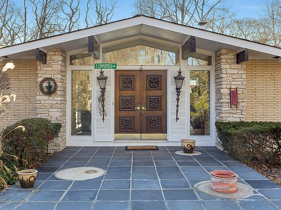 3rd image of 5 Copperfield Ln