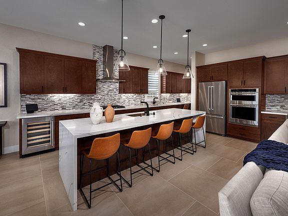Kiper_SkyeAtRiverIslands_Res1-Kitchen_528c-4500