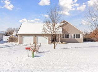 868 162nd St, Hammond, WI 54015