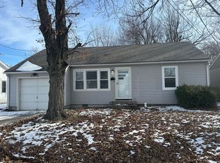 624 N Bond Ave, Marshall, MO 65340