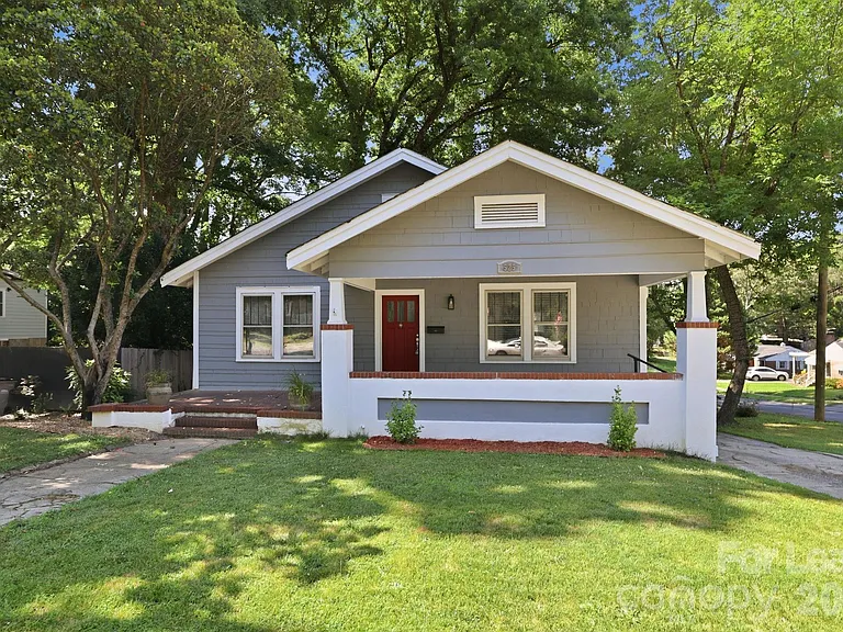 525 W 3rd Ave — Photo 1
