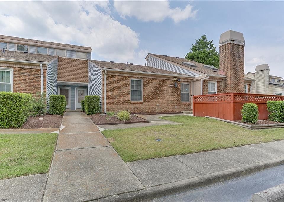 1st image of 1433 Lake Geneve Dr