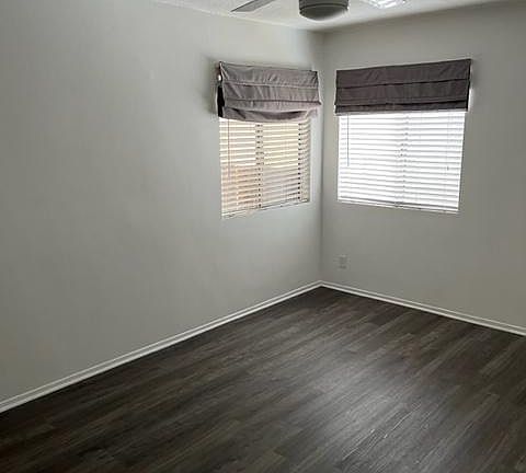 5th image of 705 Westmount Dr APT 208