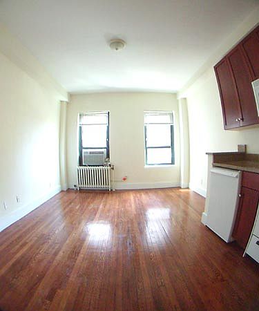 1st image of 11 Waverly Pl #12H