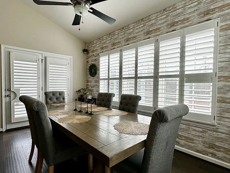 23 Taylors Hill Way — Photo 5