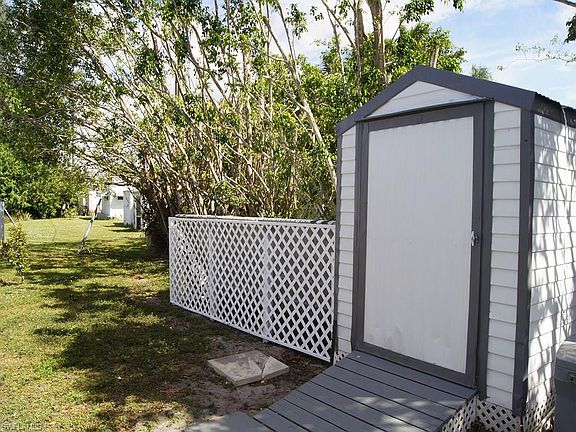 3rd image of 26204 Princess Ln