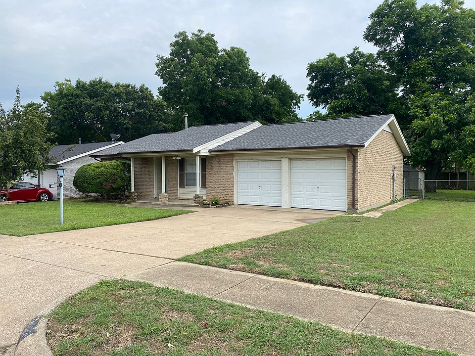 Big, beautiful home on a spacious corner lot!