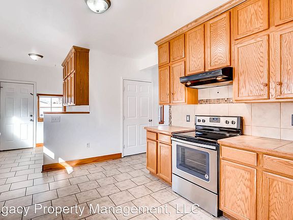 4th image of 4073 S Bannock St