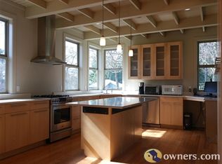 9056 1st Ave NW, Seattle, WA 98117