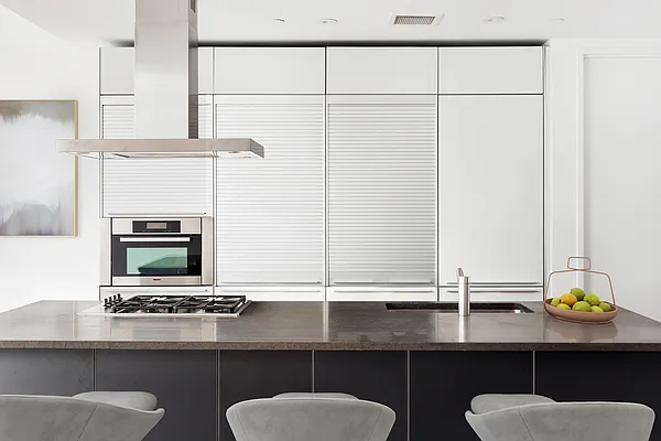 Rented by Compass | media 12