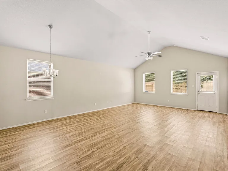 18025 Atwood Mill Dr — Photo 18