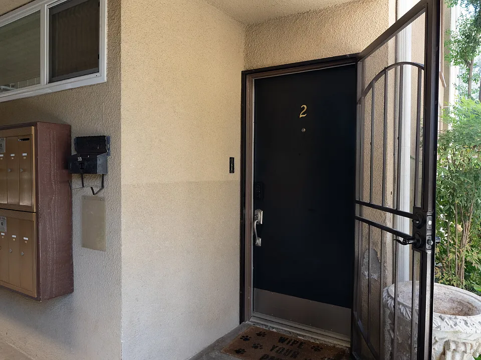 465 S Los Robles Ave #2