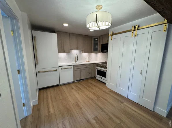 3237 Redstone Rd, Boulder, CO 80305