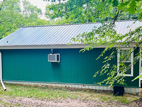 4th image of 1015 Strawhill Rd SE