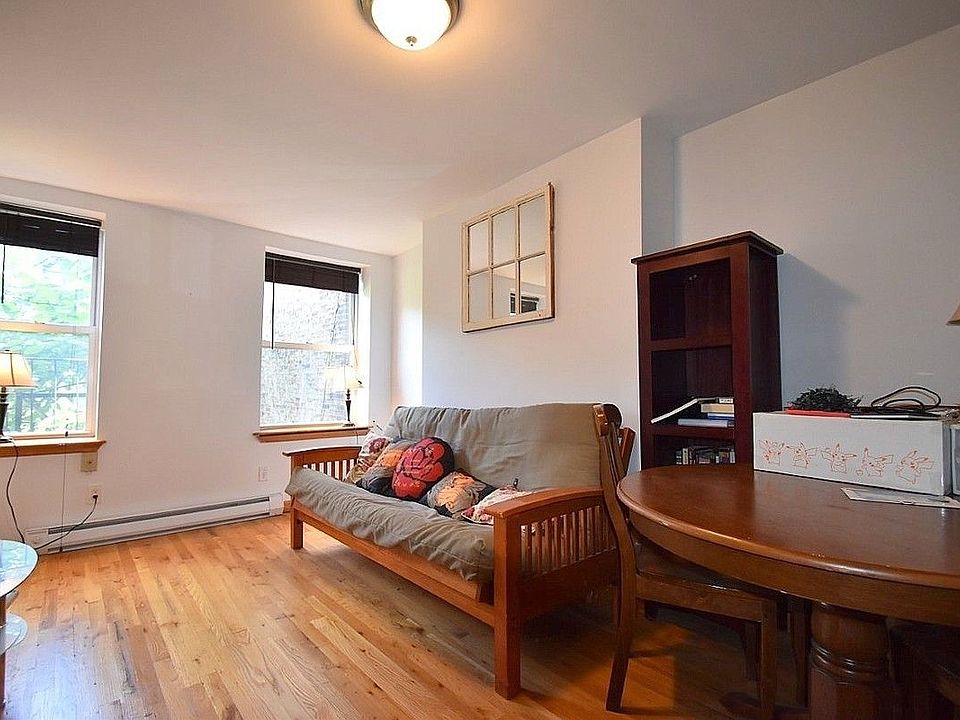 1st image of 211 E 4th St APT 3
