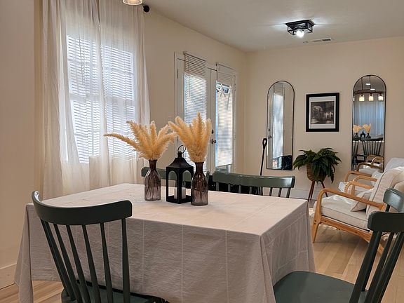 3rd image of 1721 W Austin Rd