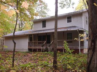 9134 Windmill Creek Dr, Coopersville, MI 49404