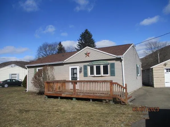 212 Chambers St, Beaver Dams, NY 14812