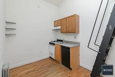 Rented by Bond New York