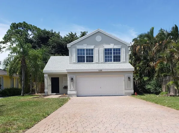 5181 Garfield Rd, Delray Beach, FL 33484