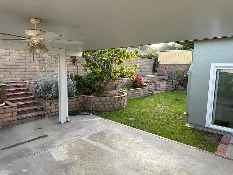 1473 Fulton Ave — Photo 24