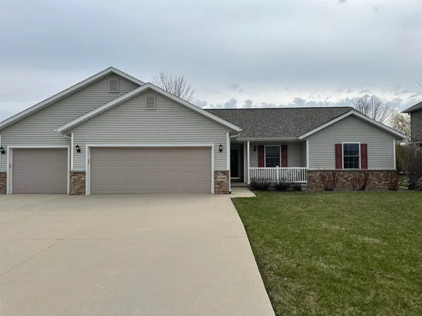 N7498 Meadowview Dr, Fond Du Lac, WI 54935