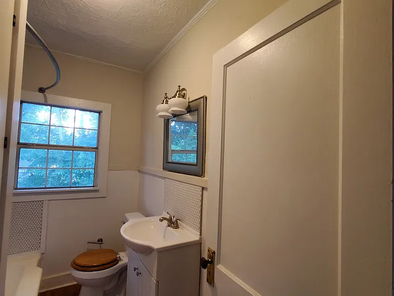 227B Doster St — Photo 14