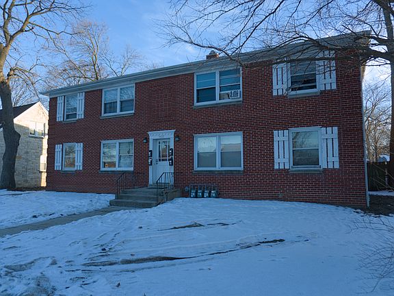 3rd image of 4435 W Capitol Dr APT 1
