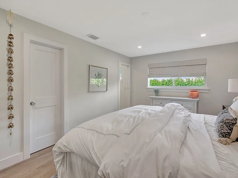 359 Beacon St — Photo 26