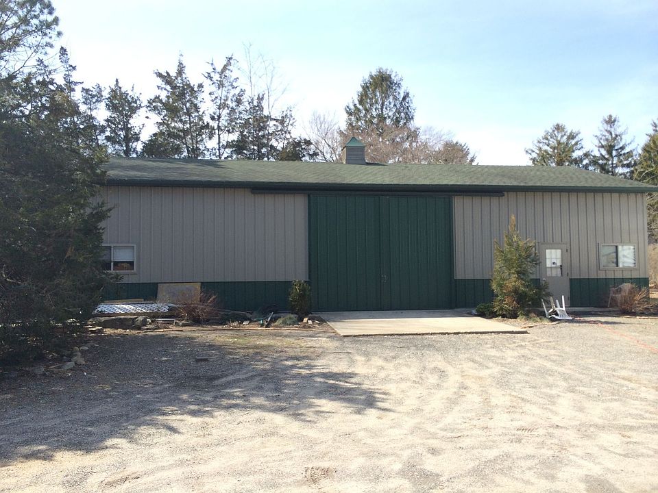 153 Old Country Rd, Speonk, NY 11972 Zillow