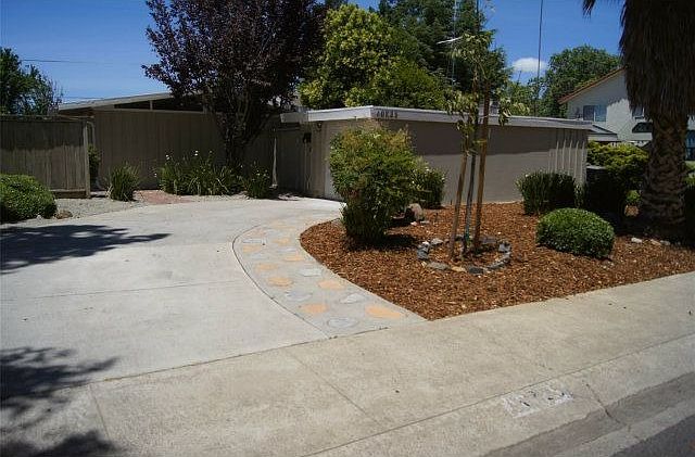 1st image of 10725 Minette Dr