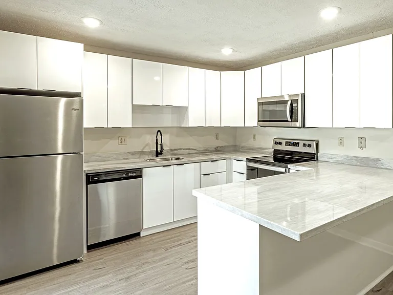 Sabal Palm Villas — Photo 5