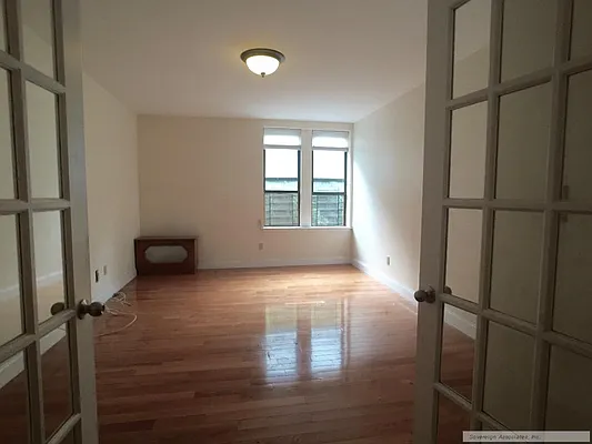 Rented by Sovereign Associates | media 4