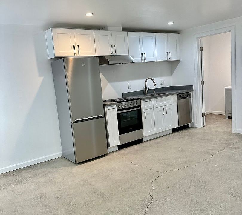 2nd image of 3201 Beaumont Ave