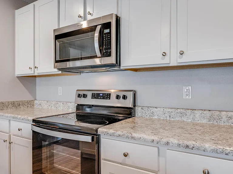 310 Flounder St — Photo 8