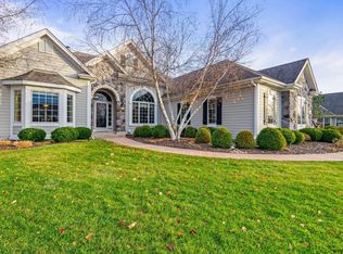 1845 Wellsprings Ct, Oconomowoc, WI 53066