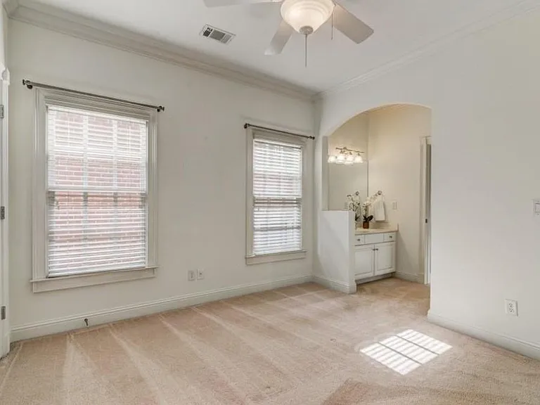 704 Longleaf Dr NE — Photo 27