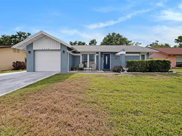 4326 Great Lakes Dr N, Clearwater, FL 33762