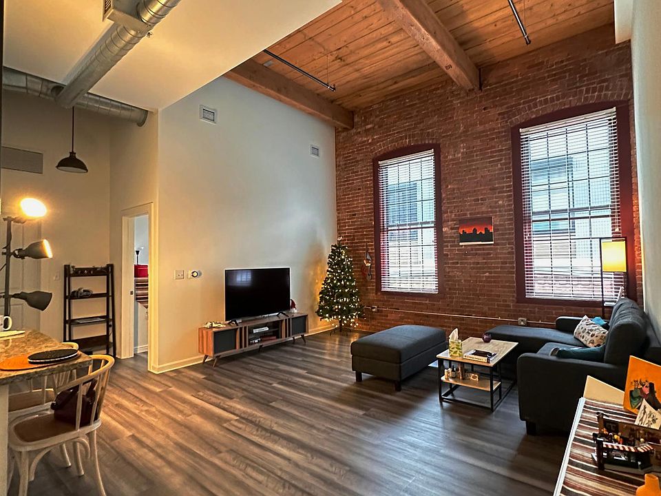 2000 Stone Pl Melrose MA Zillow