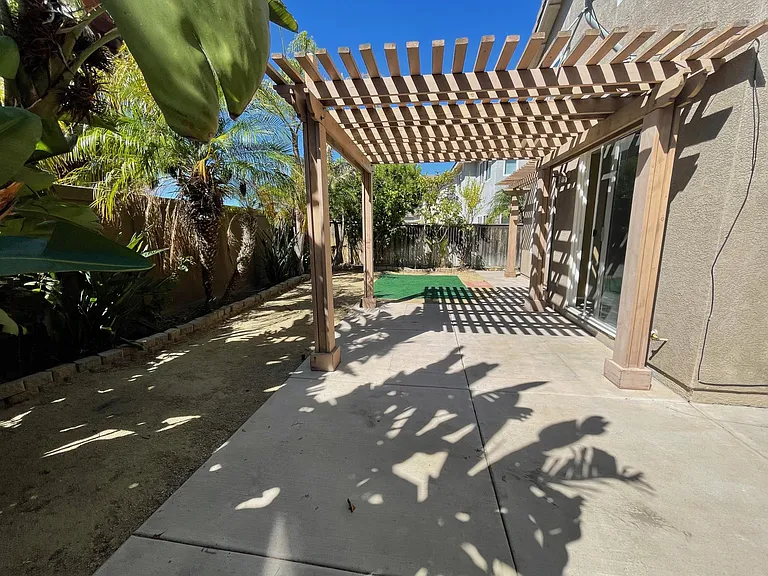 9963 Fieldthorn St — Photo 25