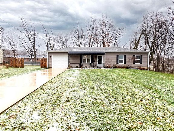 2nd image of 37 Circle Dr