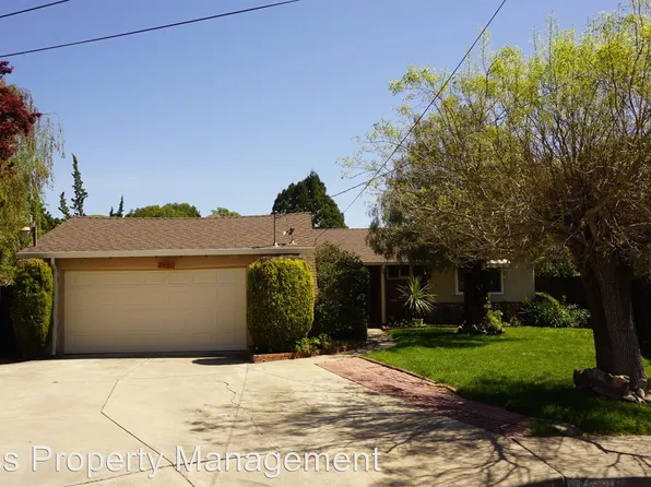 2458 Delarosa Ct, Pinole, CA 94564