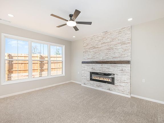2nd image of 403 Elmwood Ct
