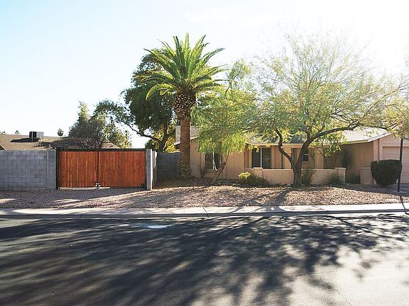 3rd image of 1737 E Impala Ave