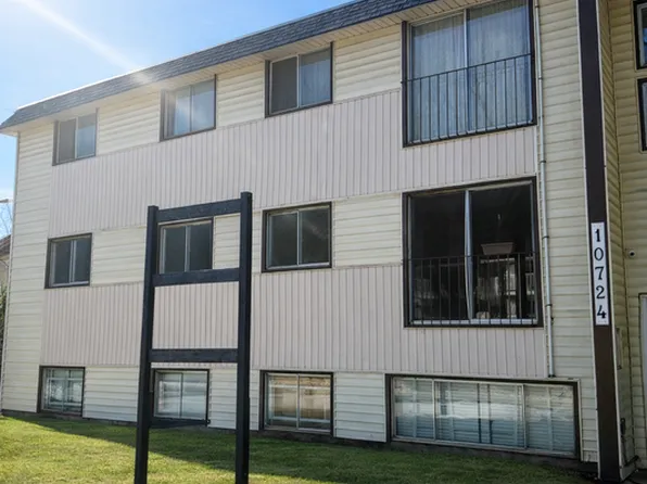 10724 105th St NW, Edmonton, AB T5H 2X2