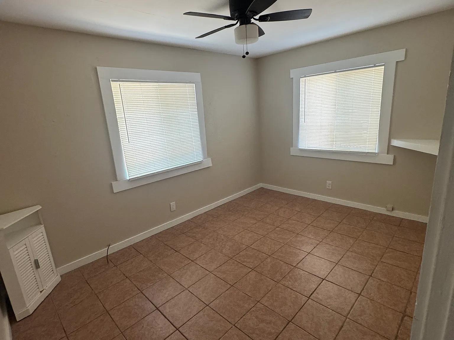 2 bed, 850 sqft, $2,500 — Photo 4