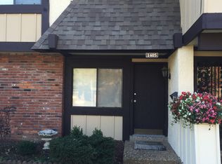 1405 Heritage Lndg, Saint Charles, MO 63303