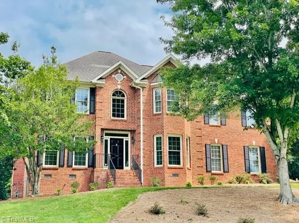 104 Castleton Pl, Jamestown, NC 27282